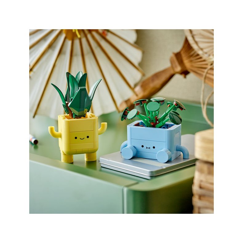 LEGO Bontanicals 10349 Glade planter