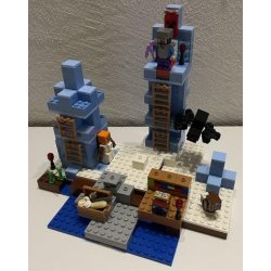 BRUGT S�T - LEGO MINECRAFT 21131 Isspidserne