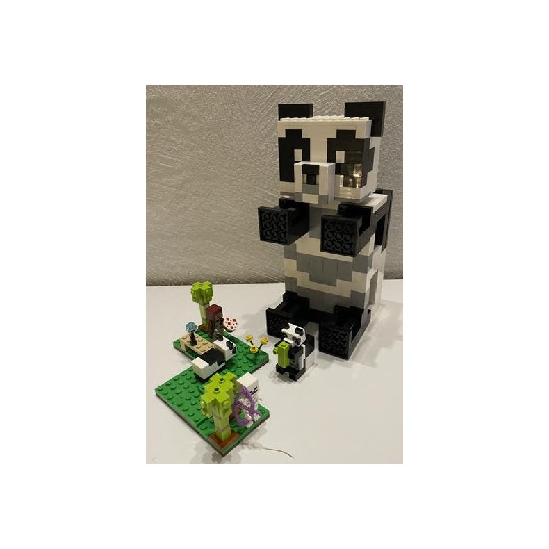 BRUGT S�T - LEGO MINECRAFT 21245 Panda reservatet
