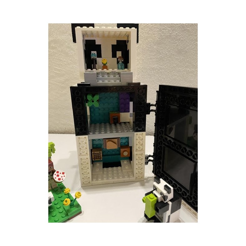 BRUGT S�T - LEGO MINECRAFT 21245 Panda reservatet