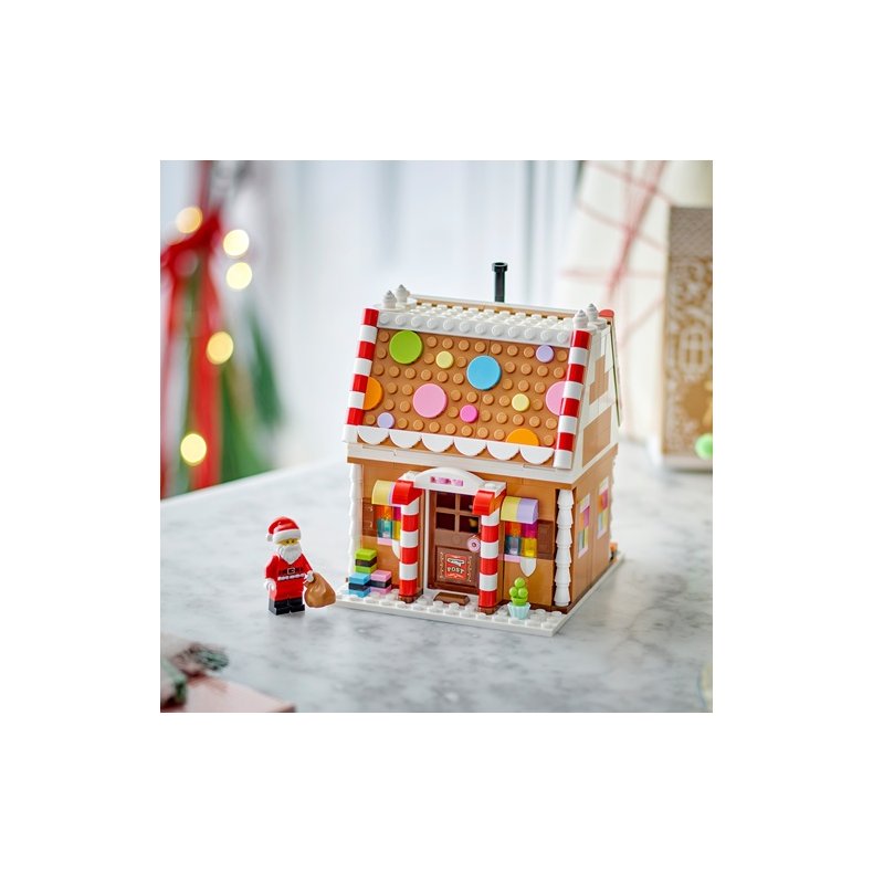LEGO Holiday 40809 Festive Gingerbread House